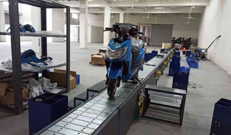 assembly-line-conveyor